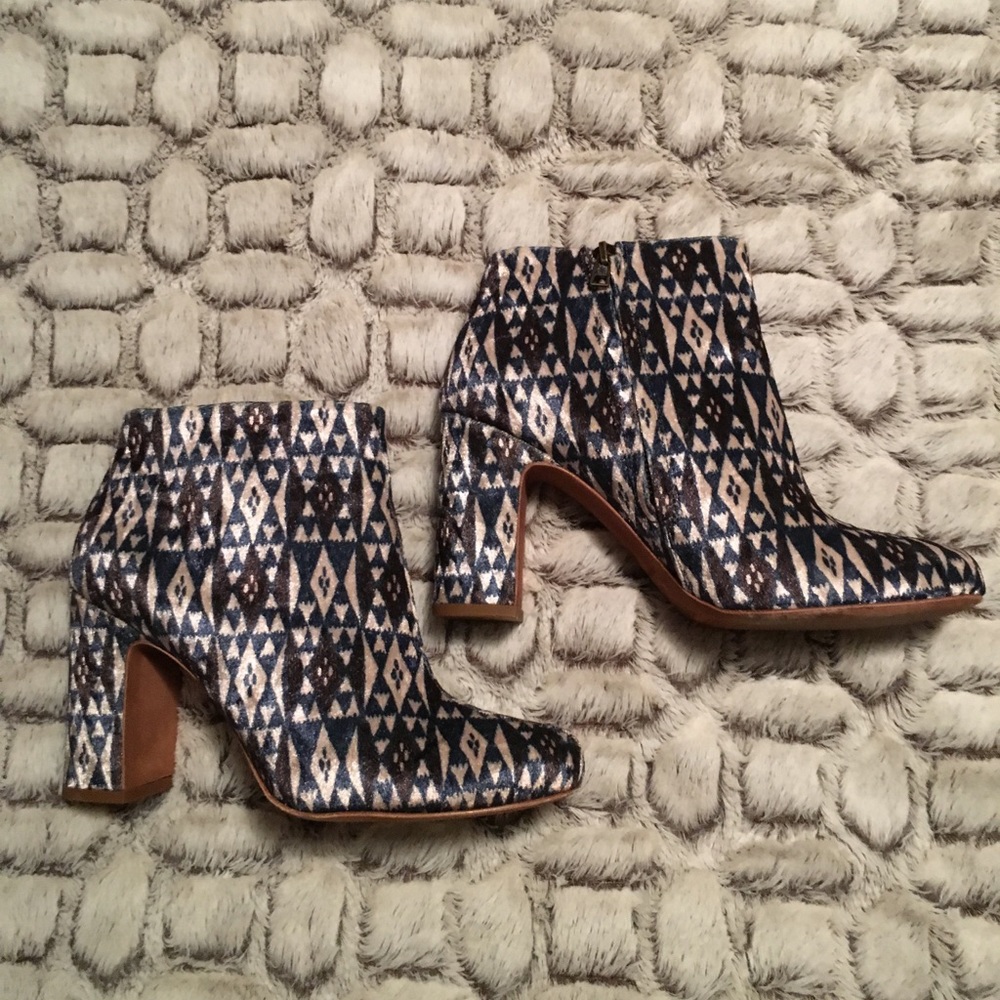 💧SOLD💧 Madewell Velvet Nealy Boots - Picture 6 of 8