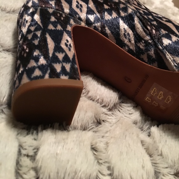 💧SOLD💧 Madewell Velvet Nealy Boots - Picture 8 of 8