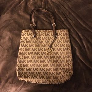Nwot Michael kors tote bag