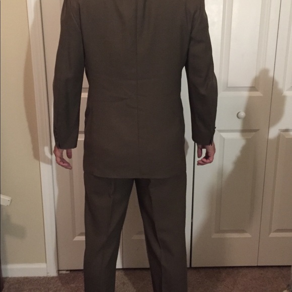 City Streets Men suit - Blazer 40R and pant 42R - Picture 2 of 5