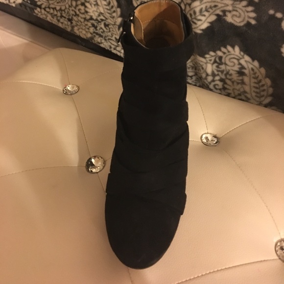 Ankle boots with heel - Picture 3 of 3