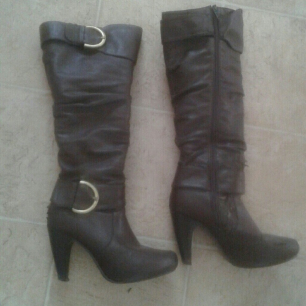 Brown boots