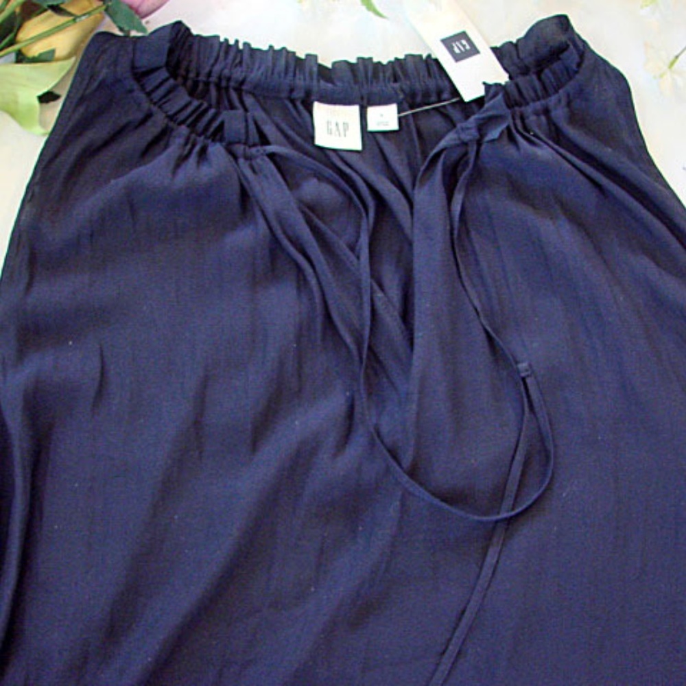 NWT GAP SPLIT NECK HALTER TOP NAVY S~SALE