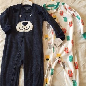 Set of 2! Brand NWT Carter's 3T Fleece Footed Pjs