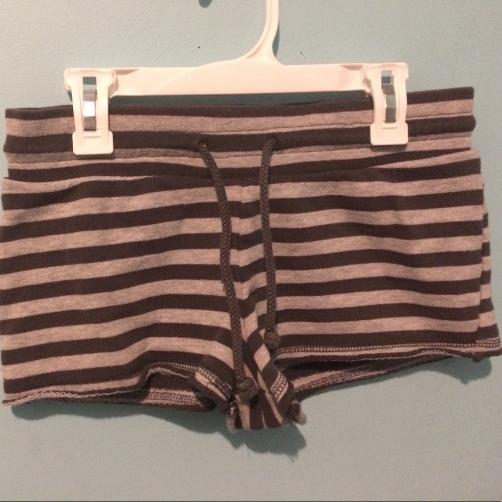 Juniors gray striped drawstring shorts