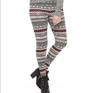 Bethany Mota wintery leggings!