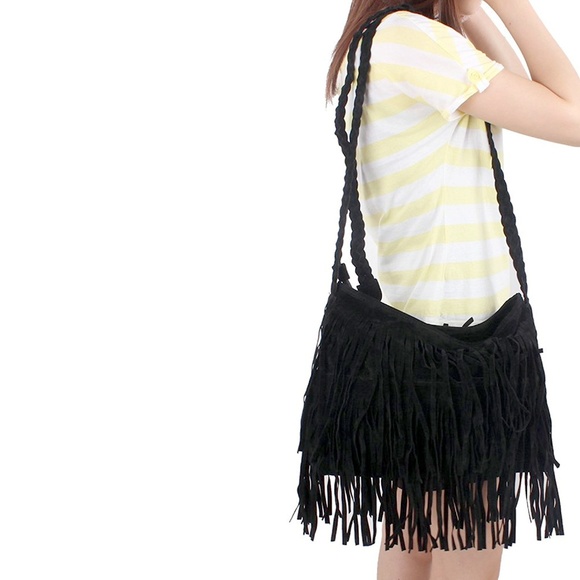 Large Velvet Fringe Adjustable Shoulder Bag NWOT - Picture 2 of 8