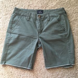 ✨PRICE DROP✨ • A&E Olive Green Boyfriend Bermuda •