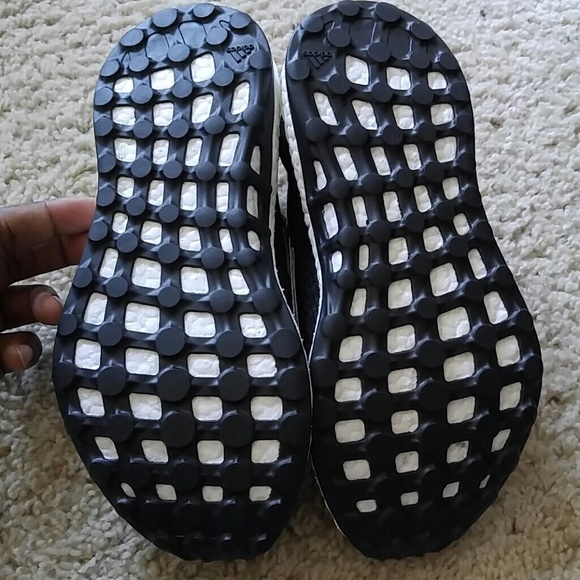 🚫SOLD🚫 Adidas PureBoost - Picture 6 of 8