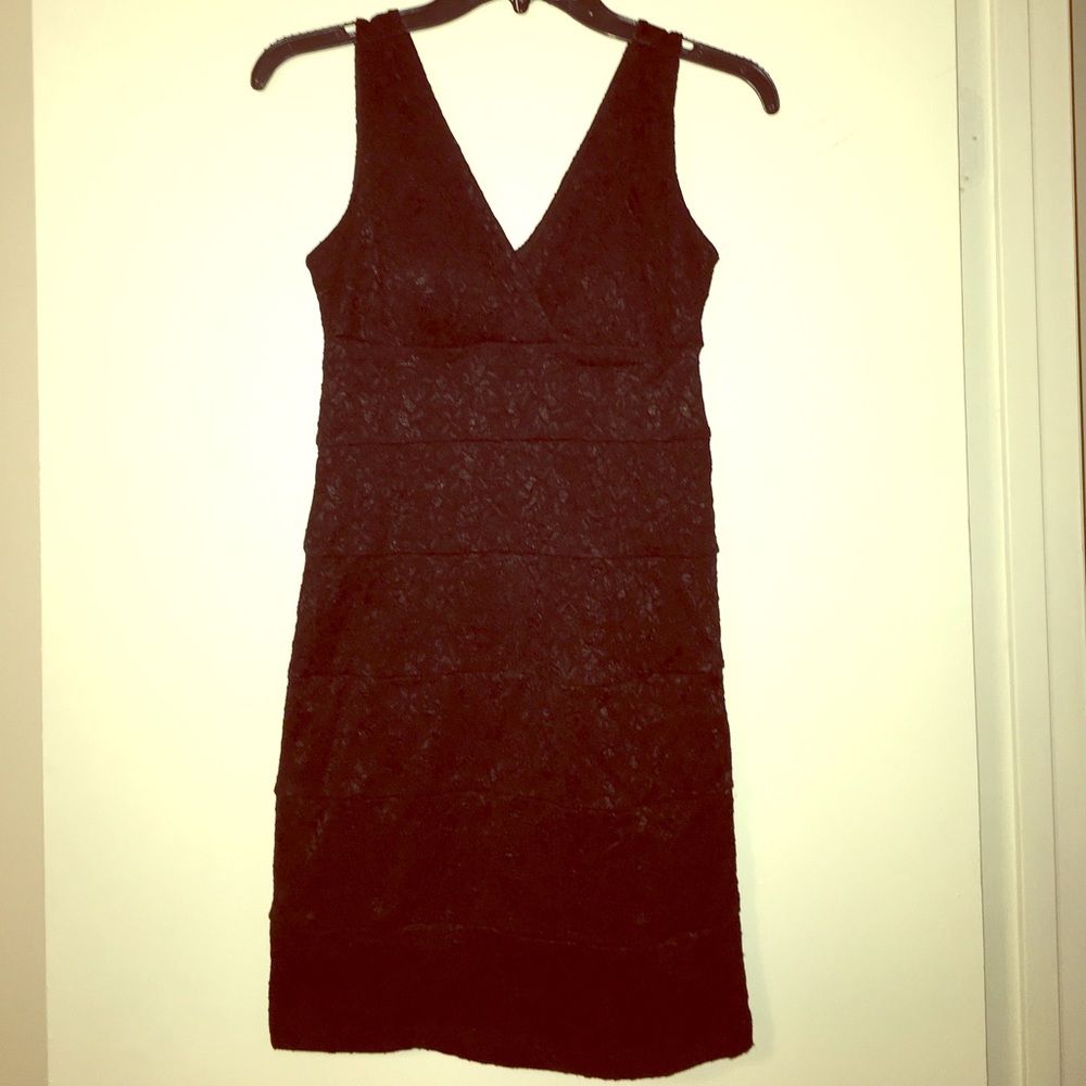 Black sleeveless little cocktail dress🖤
