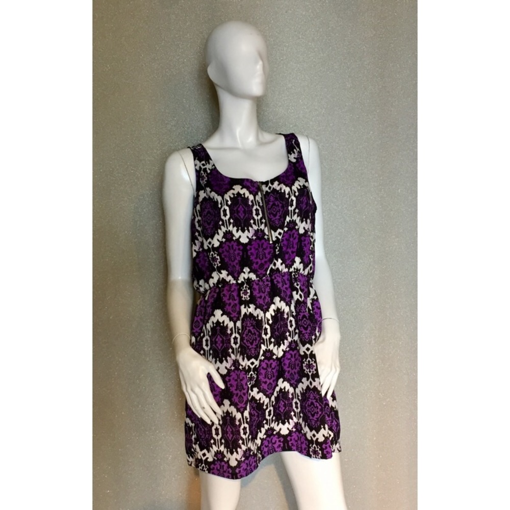 Forever 21 Dress - Size Medium