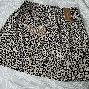 💥Francesca's Collections Leopard Skirt! 🐆💥