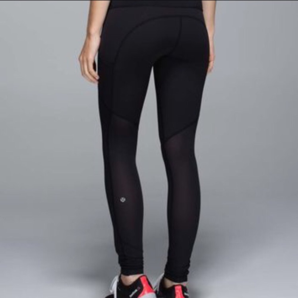 Lululemon Speed Tight w mesh. *Rare find*