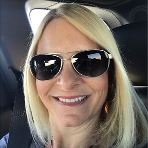 Meet your Posher, Dawn