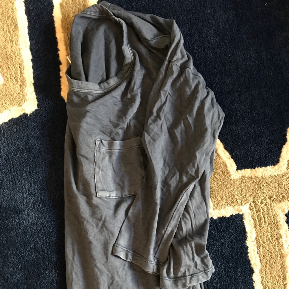 Blue gap distressed t shirt