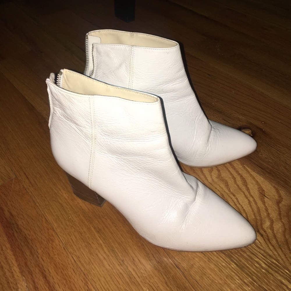 Zara white leather booties