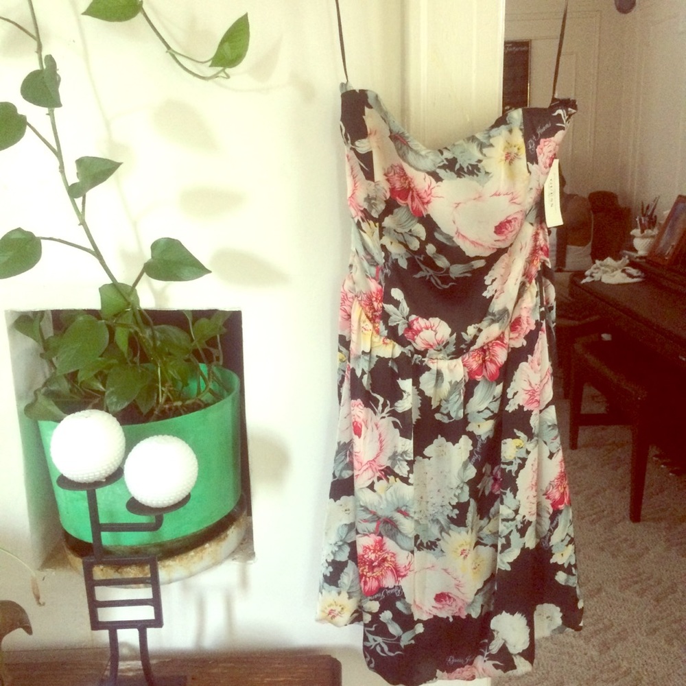 Gorgeous Halter top Floral Dress by Guess