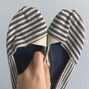 MAD LOVE women's slip on blue and cream shoes