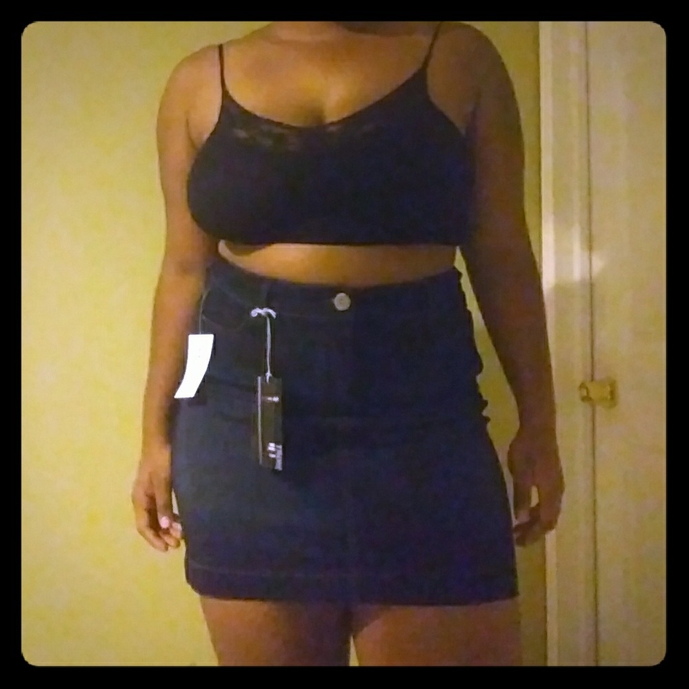 PLUS SIZE DENIM SKIRT