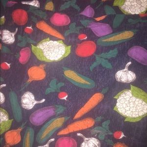 Lularoe tc leggings veggie print, excellent cond.