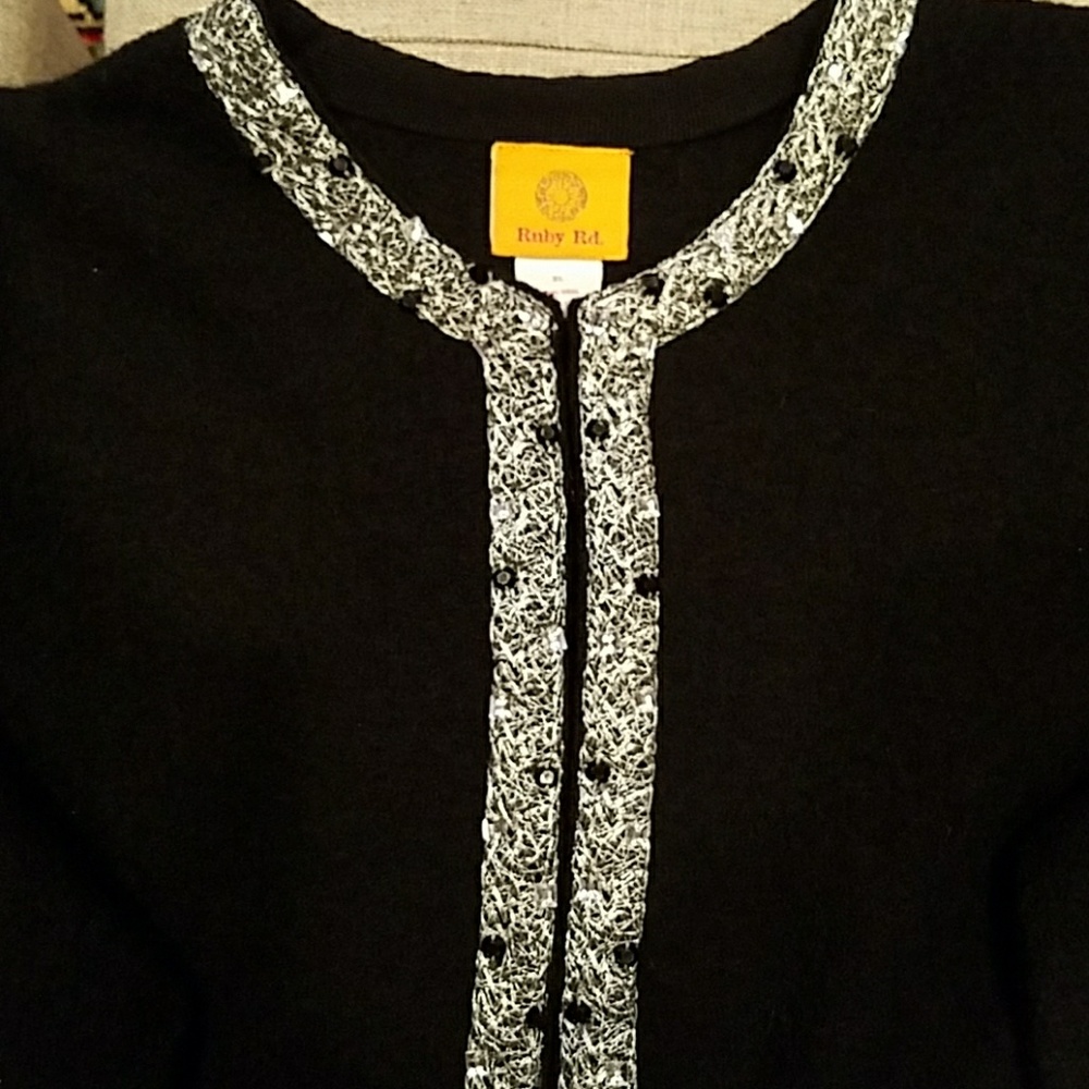 GUC Ruby Rd. Cardigan XL - Picture 3 of 3