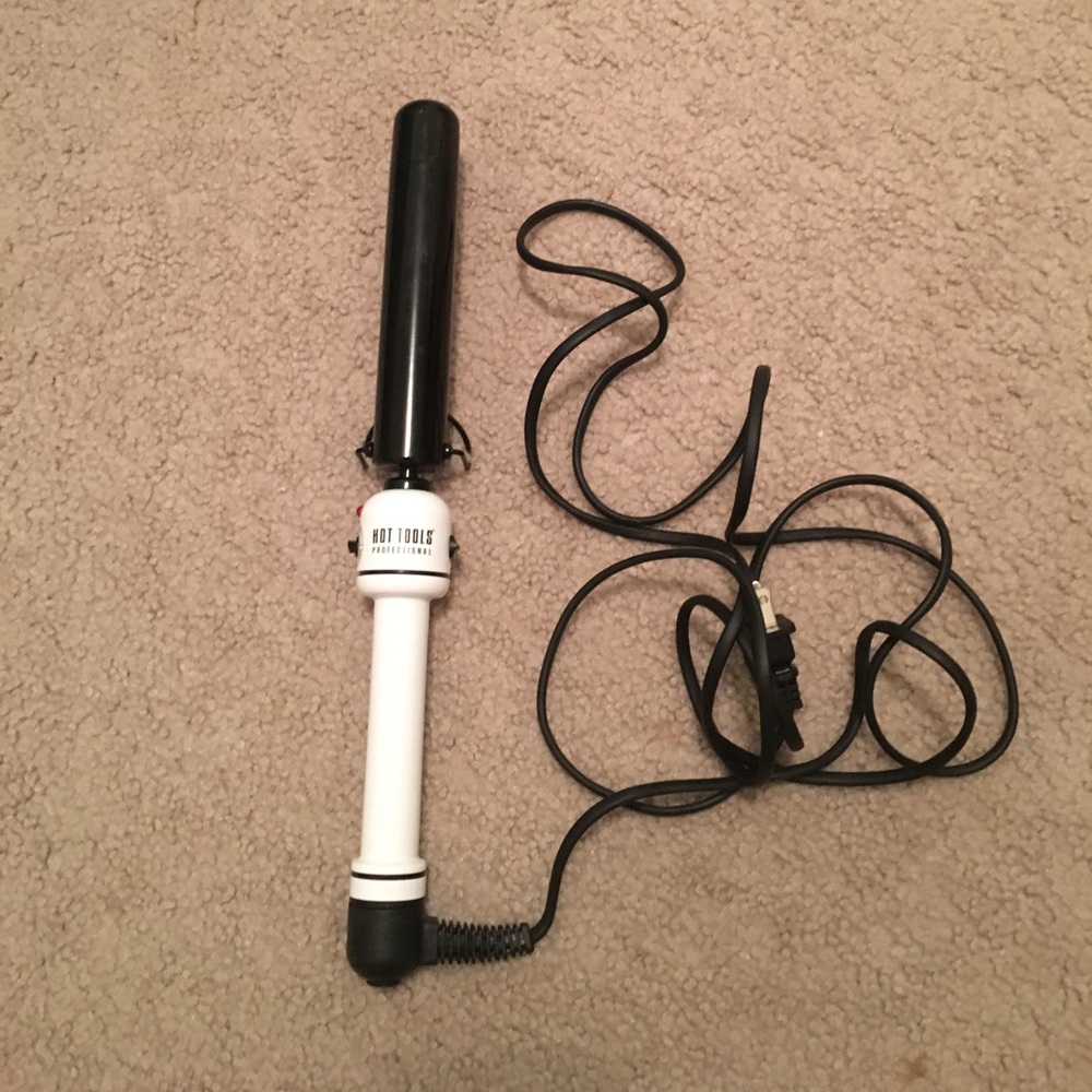 Brand new Hot Tools curling wand!