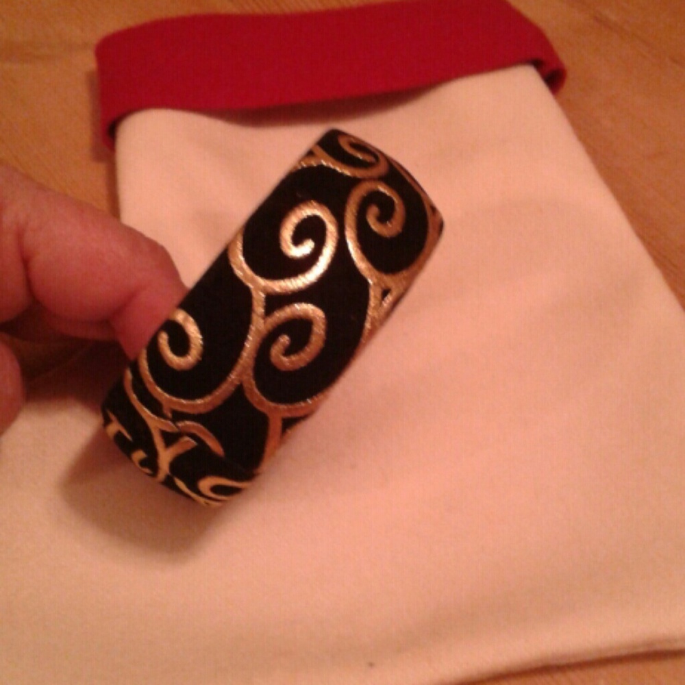 Black & gold light weight bracelet.
