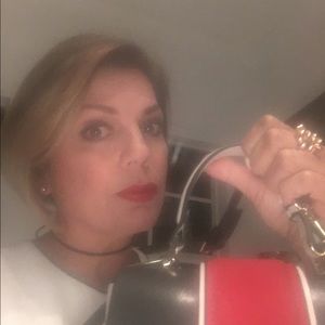 Meet your Posher, Yleana