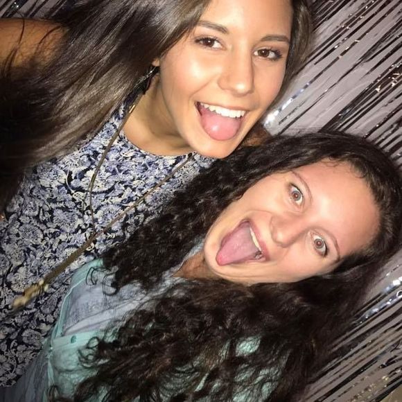 Meet your Posher, Jennifer - Picture 1 of 1