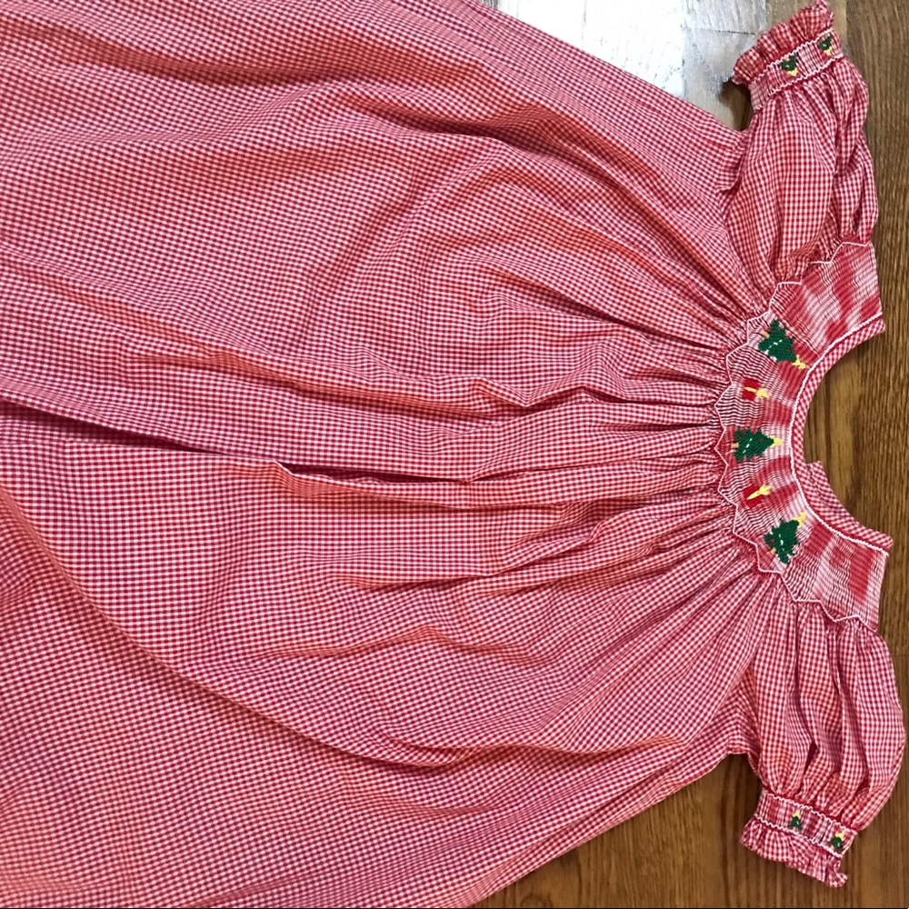 Girls size 4 smocked Christmas dress