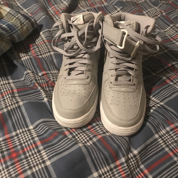 Nike Air Force 1 - Picture 3 of 3