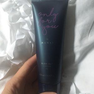 New Monat blowout cream