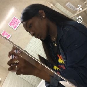 Meet your Posher, Bryana