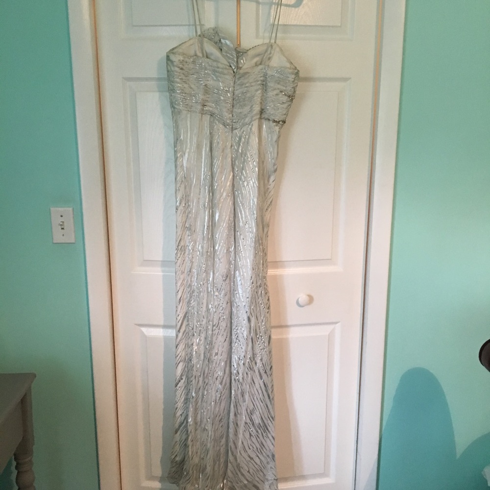 Evening Gown - Picture 3 of 3