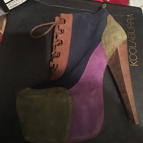 Run That Colorblock In Aldo - Picture 2 of 3