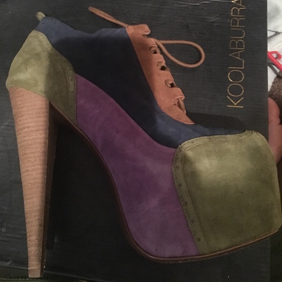 Run That Colorblock In Aldo - Picture 3 of 3