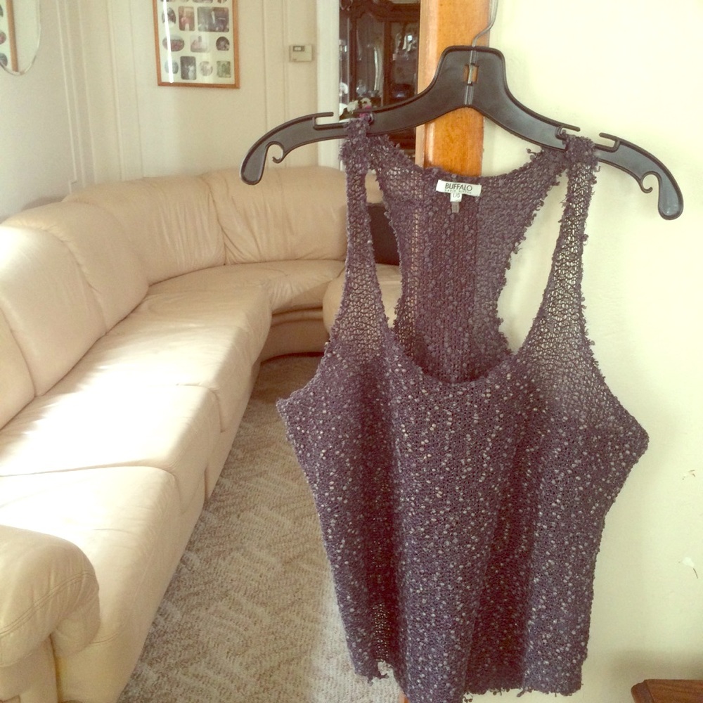 Woman's sleeveless blouse by Buffalo David Bitton