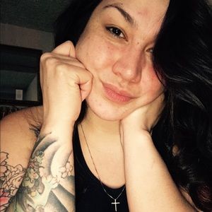 Meet your Posher, Isabel