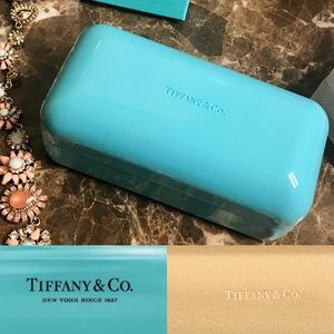 Authentic💎Tiffany & Co. Sunglass Case💕PreLoved💕