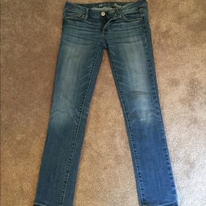 American Eagle skinny jeans