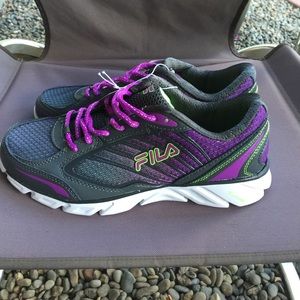 BRAND NEW w/TAGS Women's Fila Shoes