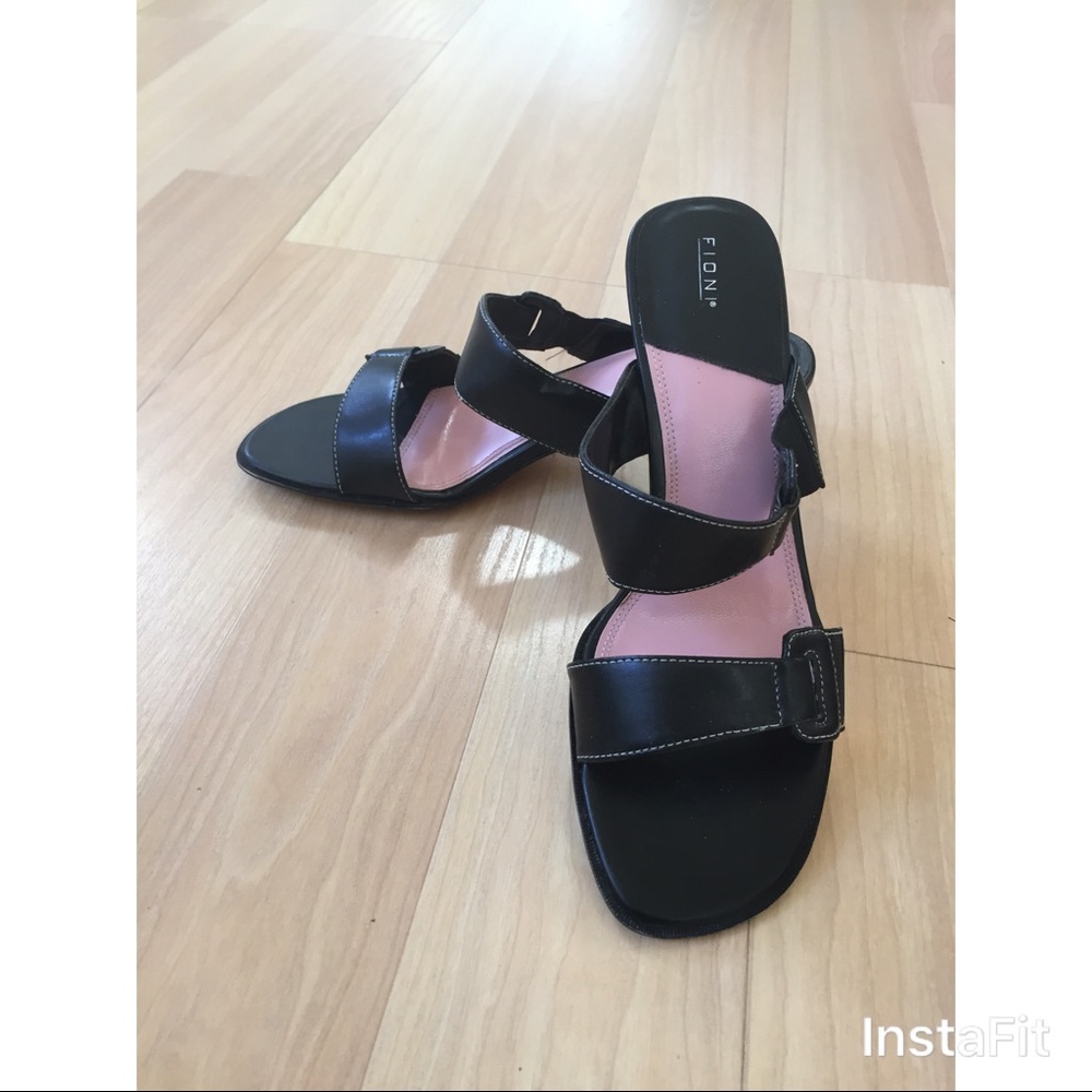 Fioni black slides, like new, size 6.5.