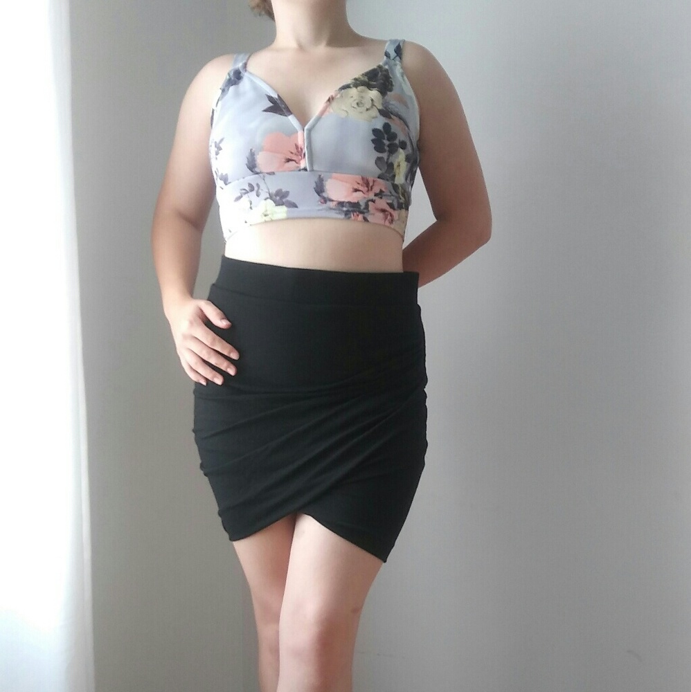 CLOSET CLEAR OUT! Fantasy Garden Crop Top