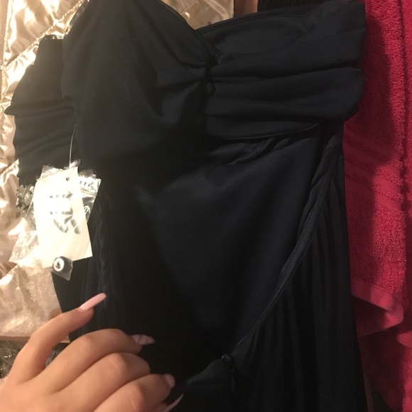 One shoulder prom dress - Picture 5 of 7