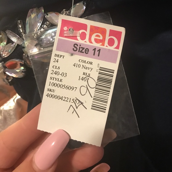 One shoulder prom dress - Picture 6 of 7