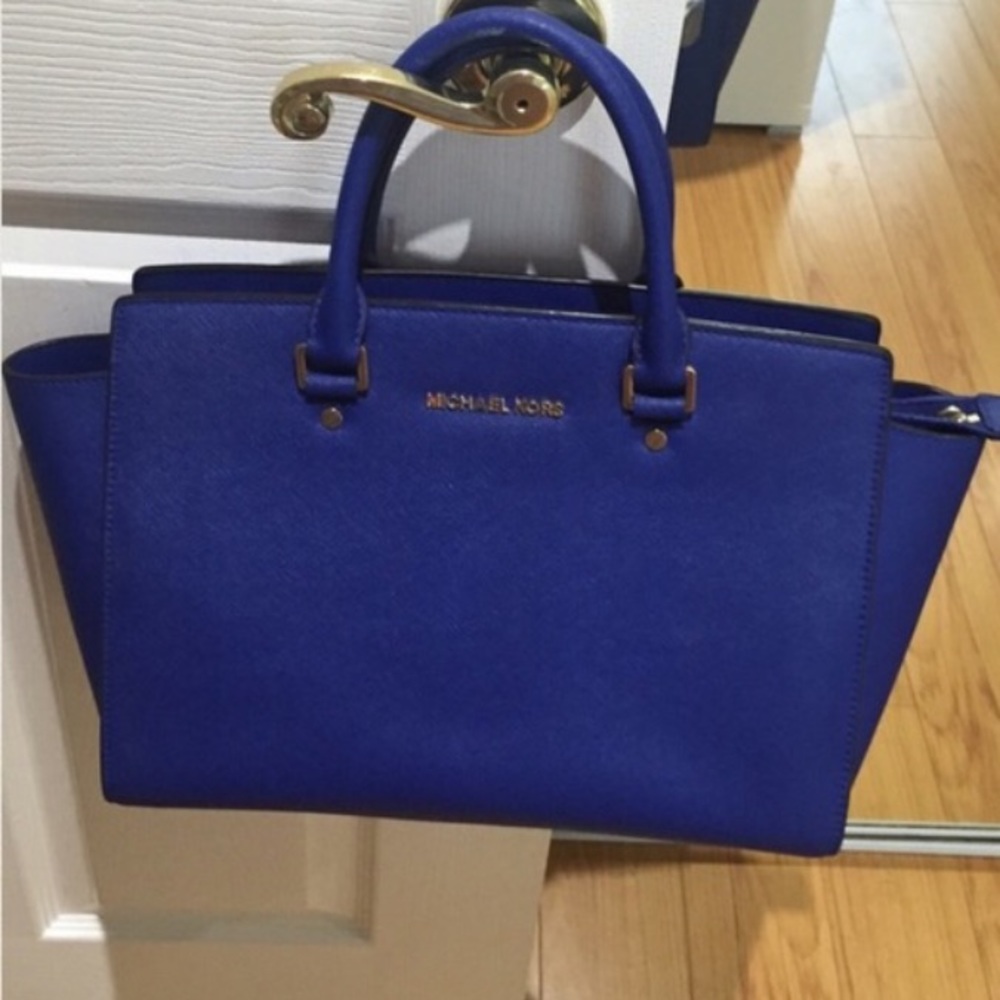 Michael Kors Blue Medium Selma Zip Top Satchel