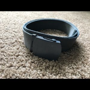 Nylon Metal Clasp Belt