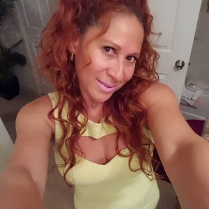 Meet your Posher, Gloria