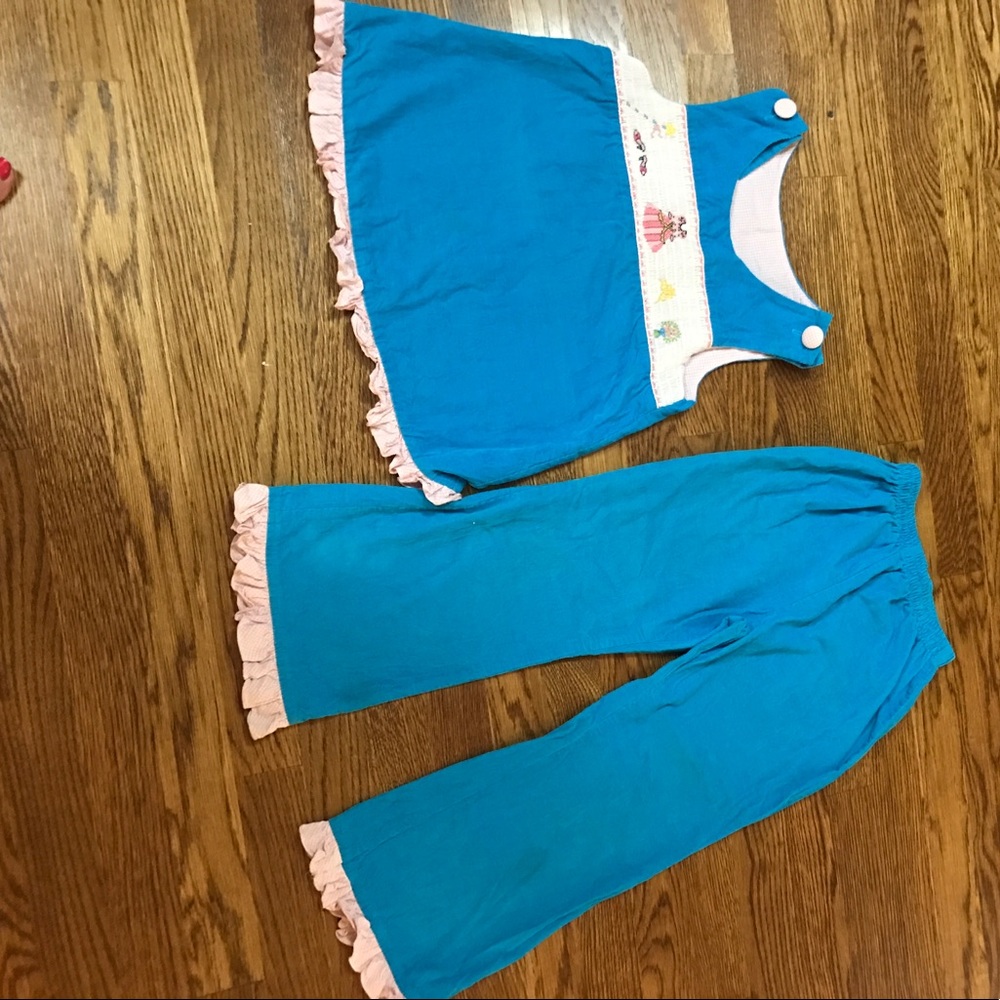 Beaux and belles girls 2 piece smoked outfit