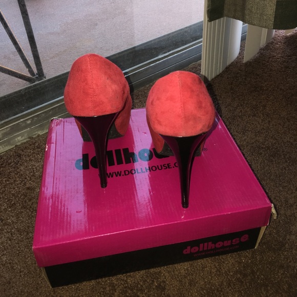 ❗️4/$30❗️Red peep toed heels - Picture 4 of 5